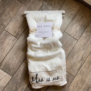 *SOLD*Rae Dunn plush throw NWT